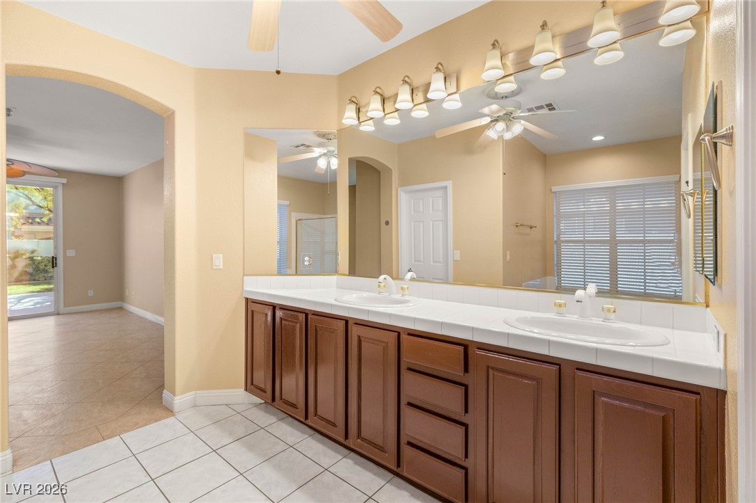 9517 Spanish Steps Lane Las Vegas, NV 89117 - Photo 19 of 50