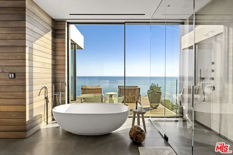 $30,000,000 | Undisclosed Address, Malibu, CA 90265