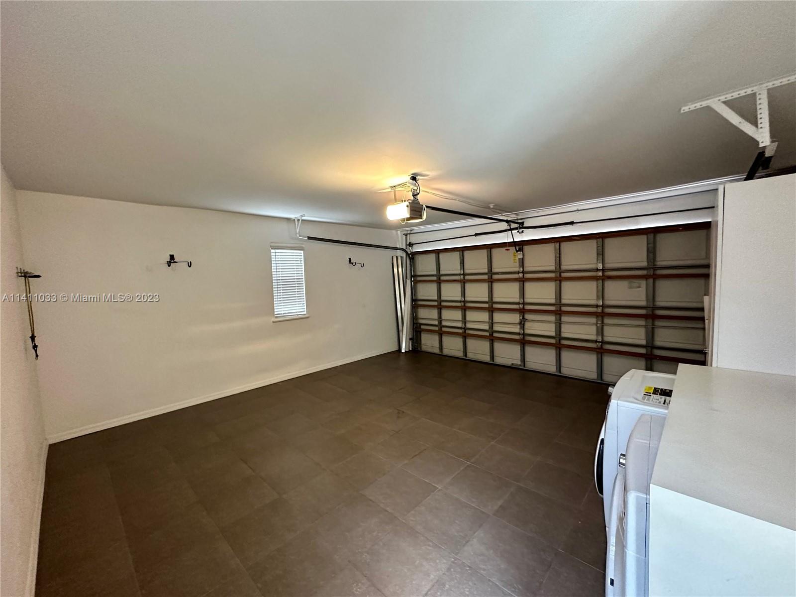 Mid Beach Miami Beach, FL 33140 - Photo 39 of 40