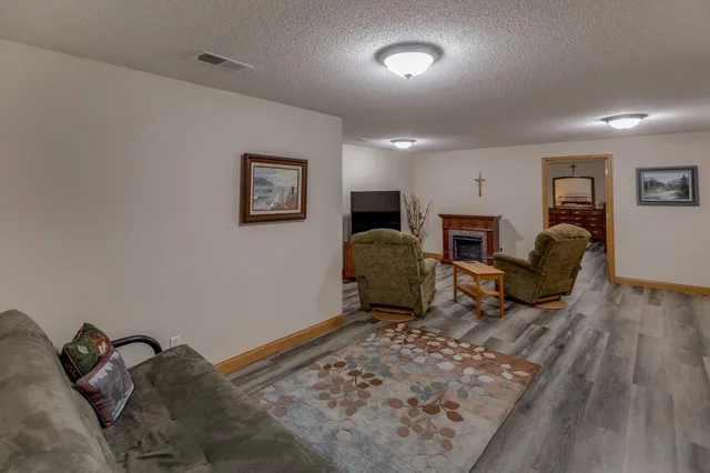 $369,000 | 14746 Fairway Drive North, Baxter, MN 56425