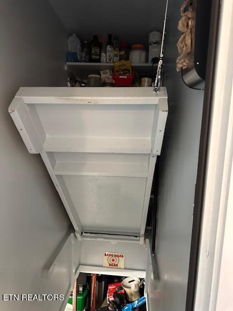 4607 Smelser Road Southwest Knoxville, TN 37920 - Photo 16 of 25 Hidden staircase.jpg