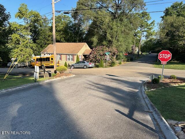 4607 Smelser Road Southwest Knoxville, TN 37920 - Photo 24 of 25 cornerlotview.jpg