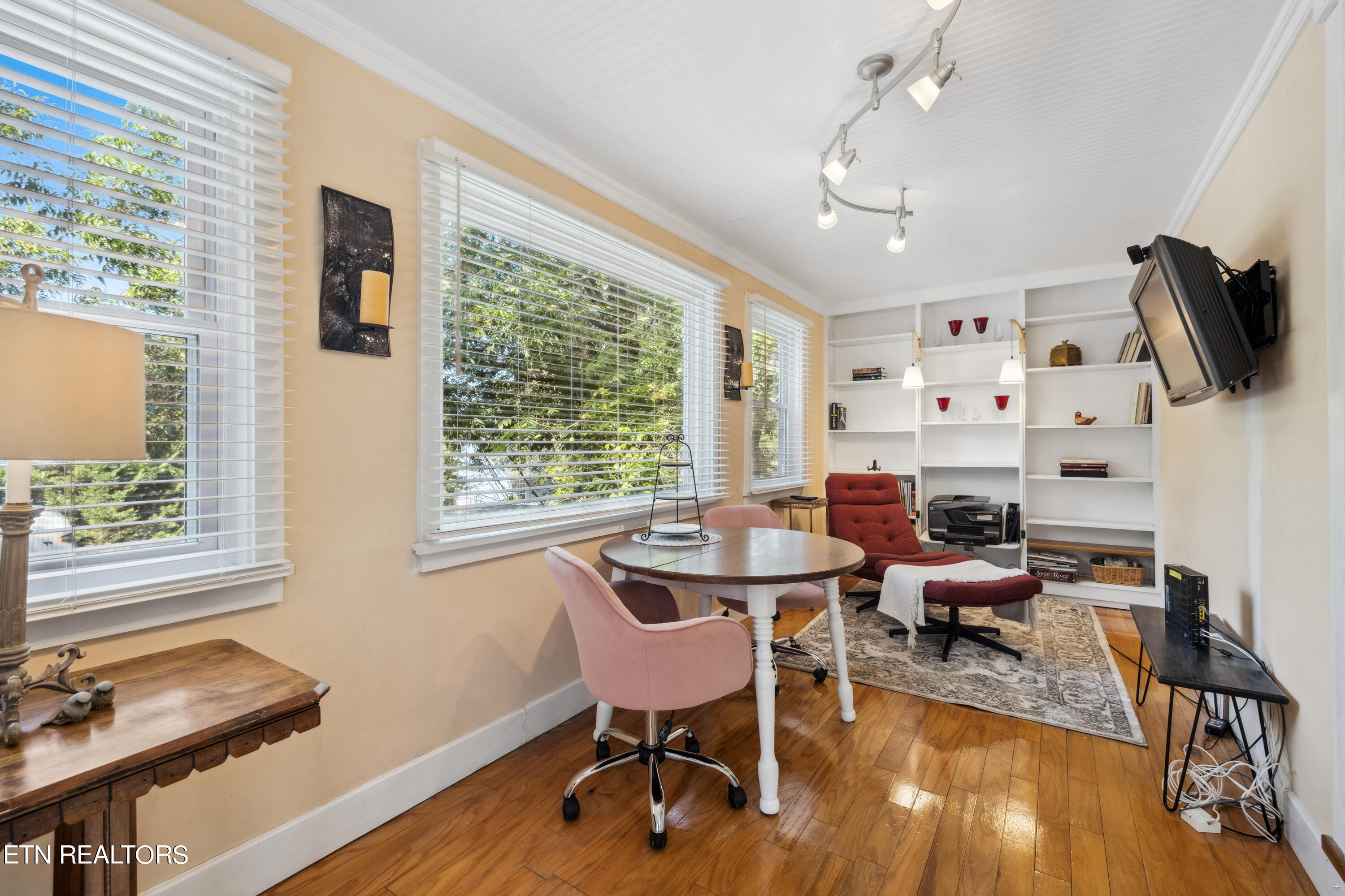 4607 Smelser Road Southwest Knoxville, TN 37920 - Photo 8 of 25 Positive Perceptions-7
