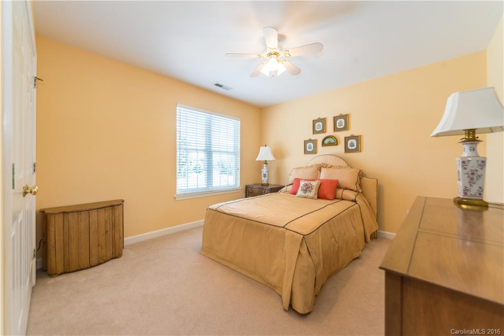 806 Pine Forest Road Charlotte, NC 28214 - Photo 17 of 24 Gallery Image 17