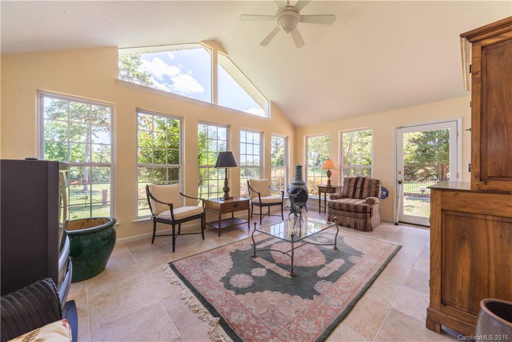806 Pine Forest Road Charlotte, NC 28214 - Photo 9 of 24 Gallery Image 9