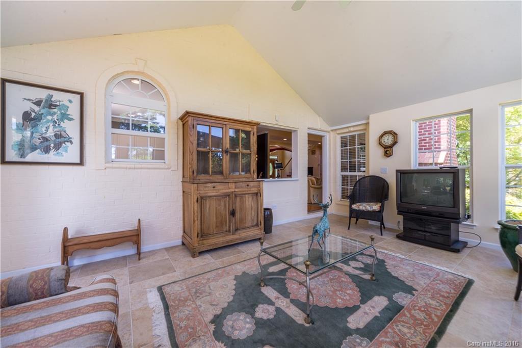 806 Pine Forest Road Charlotte, NC 28214 - Photo 10 of 24 Gallery Image 10