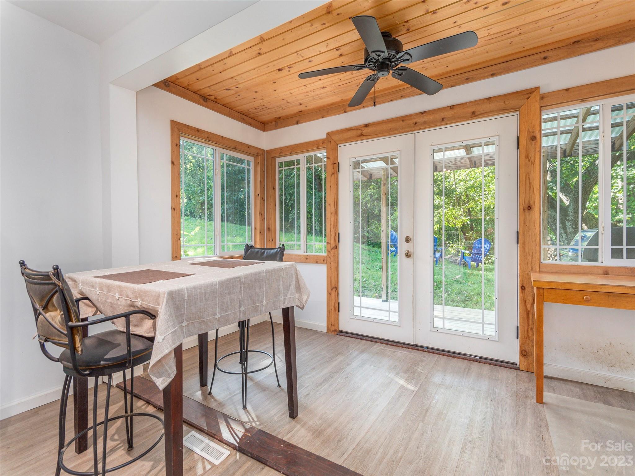 204 Green Valley Road Waynesville, NC 28786 - Photo 11 of 23 Gallery Image 11