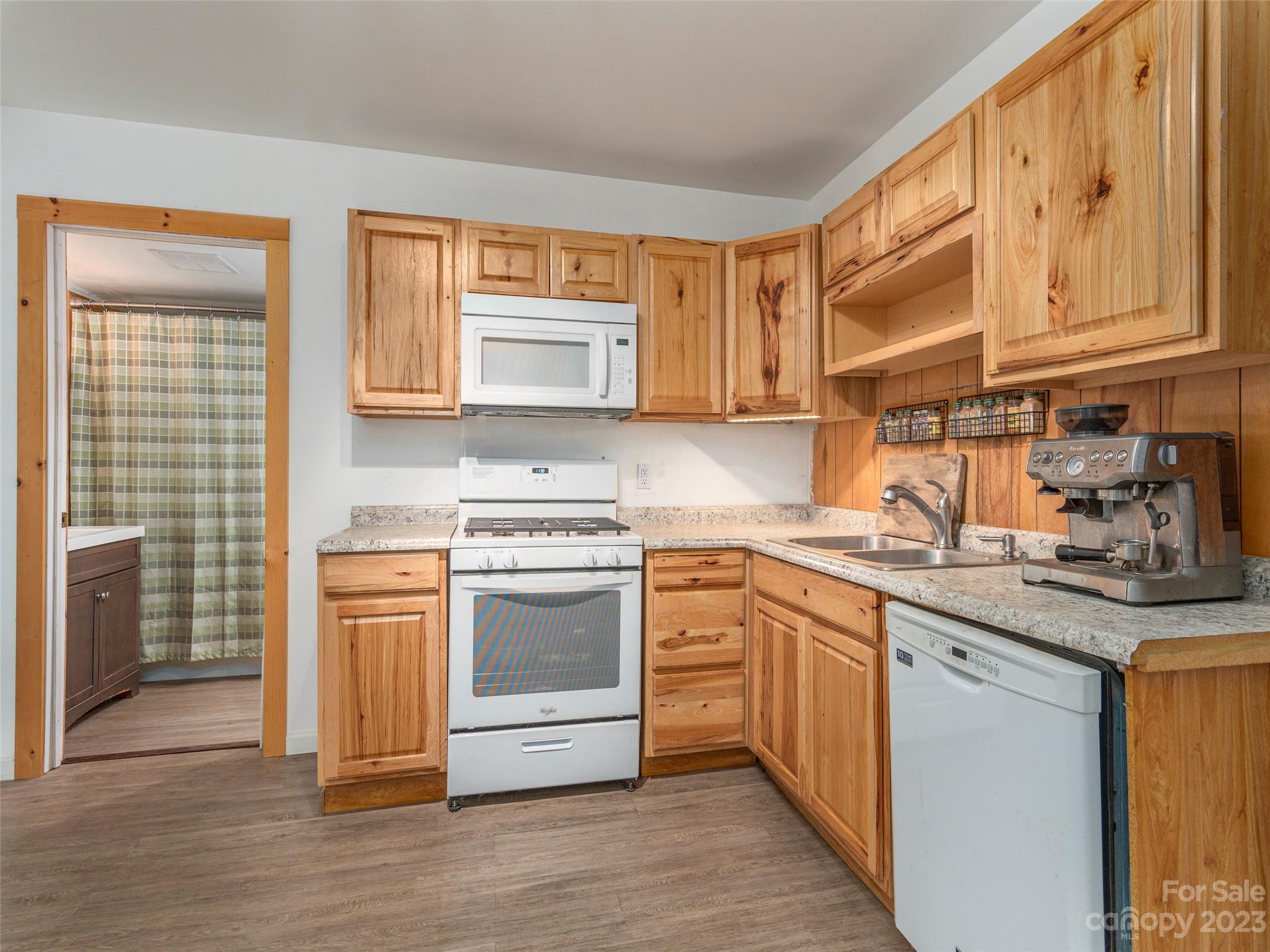 204 Green Valley Road Waynesville, NC 28786 - Photo 10 of 23 Gallery Image 10