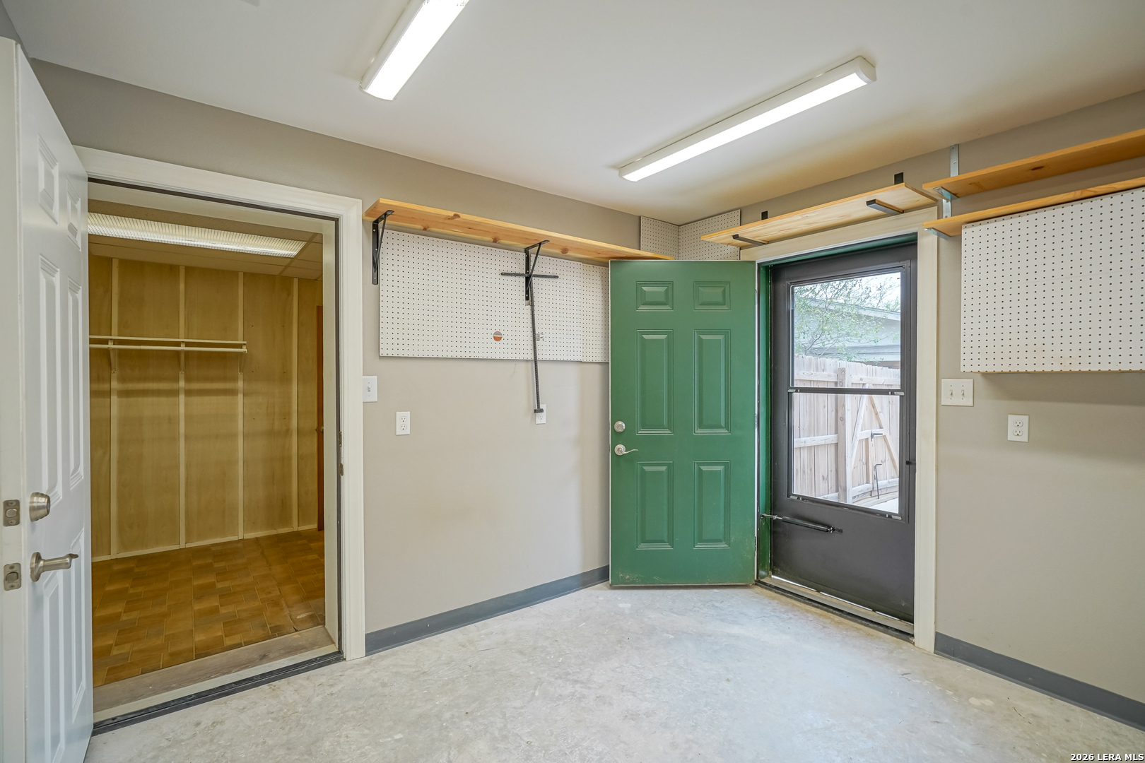 245 Windcrest Drive Windcrest, TX 78239 - Photo 26 of 50 a view of an empty room with a window