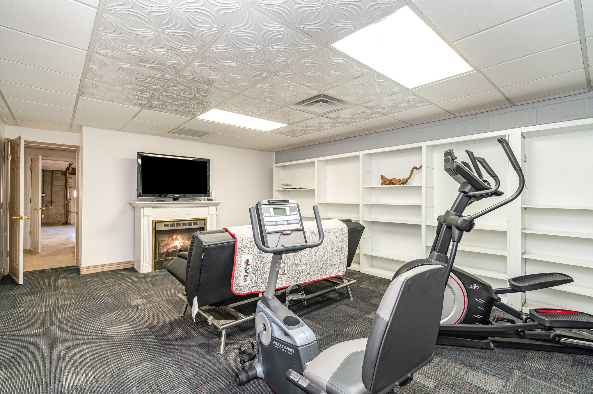 5221 Grand View Lane Pleasant View, TN 37146 - Photo 28 of 39 a view of a room with gym equipment