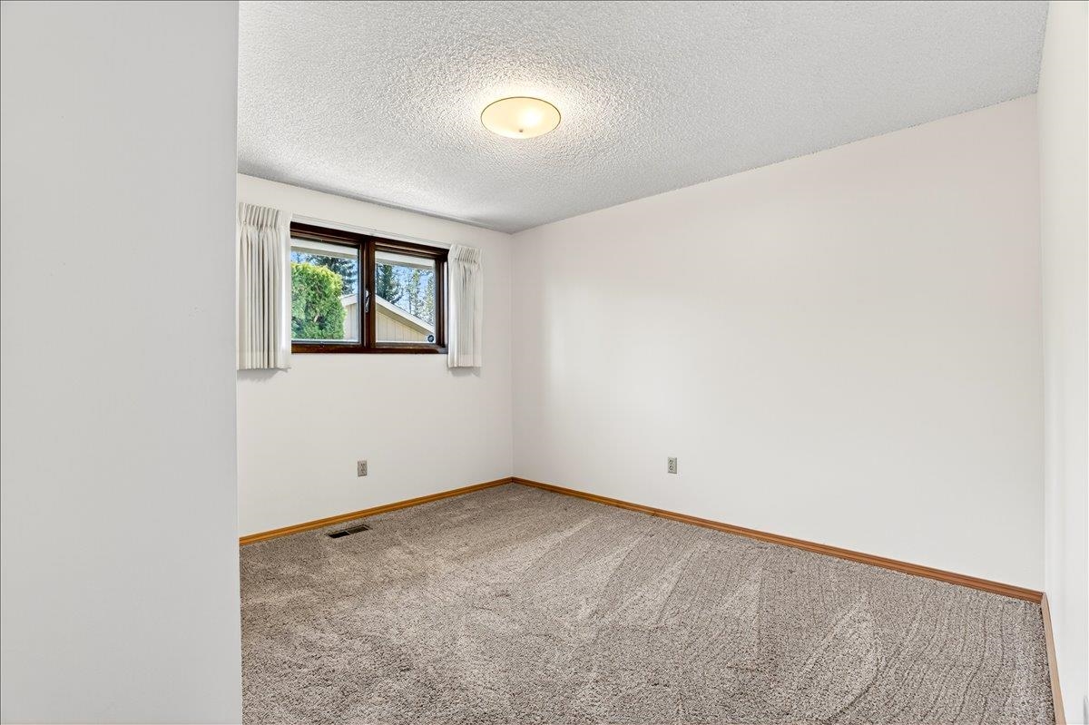 14822 Gleneden Spokane, WA 99208 - Photo 26 of 41