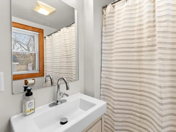 $264,900 | 1328 North 36th Street, Sheboygan, WI 53081