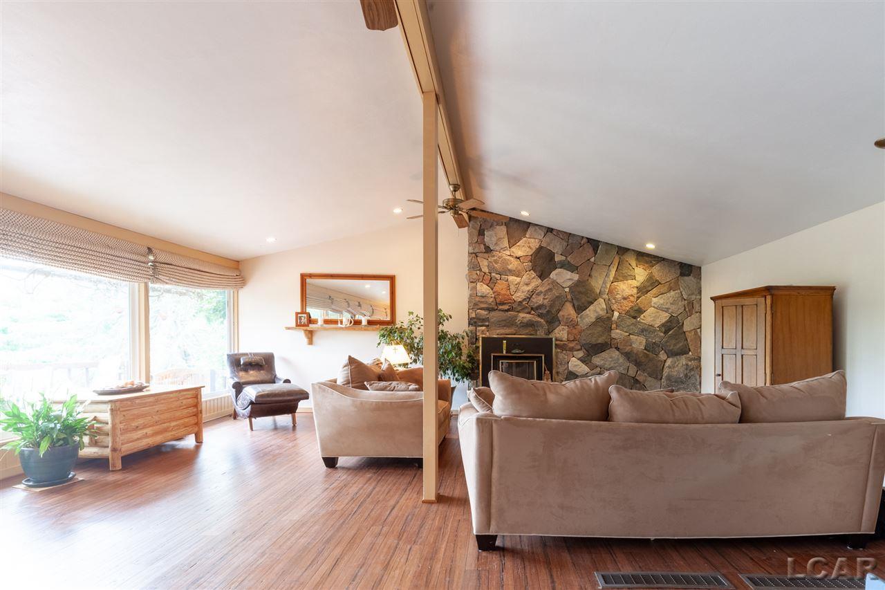3041 Spielman Road Adrian, MI 49221 - Photo 6 of 48 31354869-5.JPG