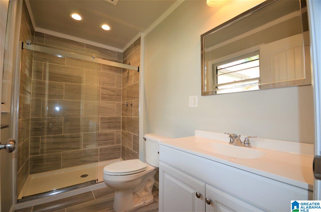 109 Hickory Avenue Southwest Cullman, AL 35055 - Photo 14 of 27