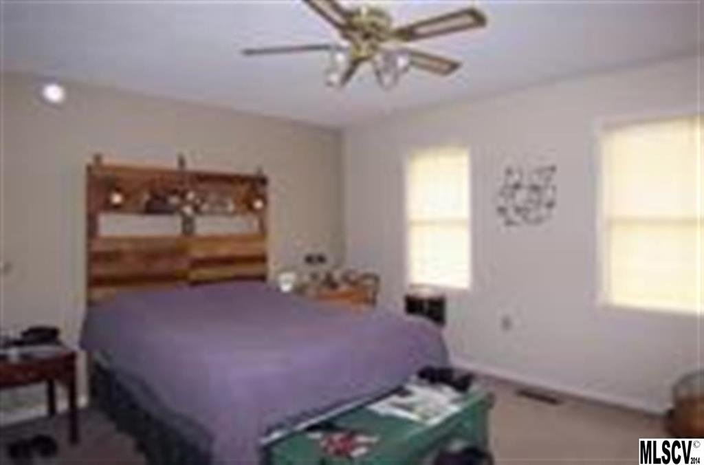 3545 Raintree Drive Hudson, NC 28638 - Photo 4 of 8 Gallery Image 4