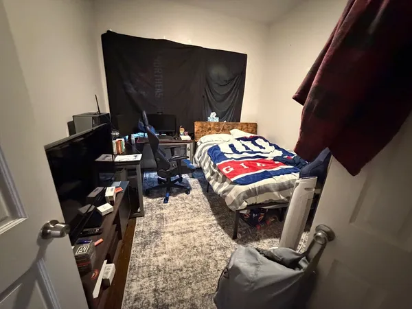 $6,900 | 781 Parker Street, Unit 1, Boston, MA 02120