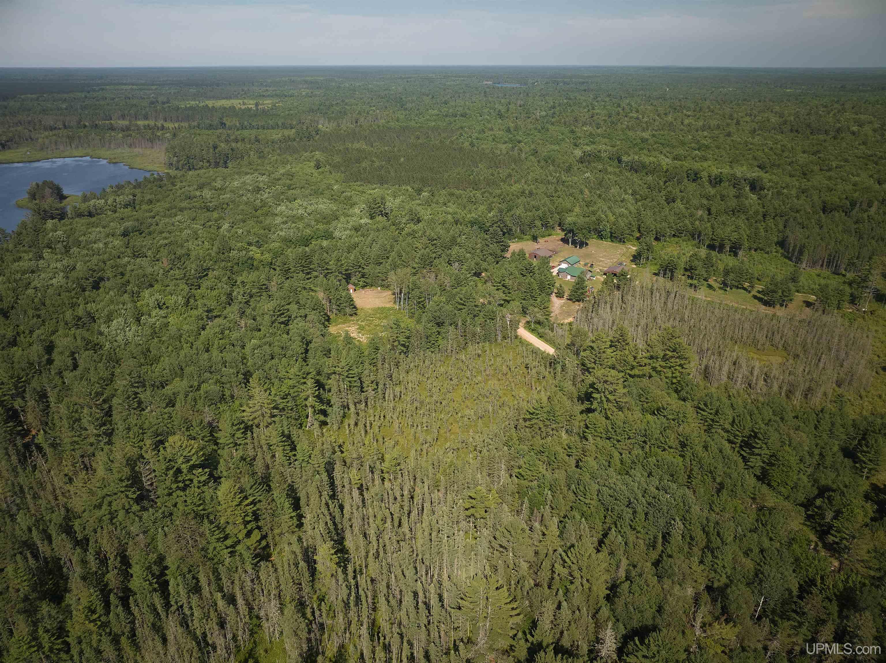 7806 Doe Lake Road Munising, MI 49862 - Photo 15 of 26