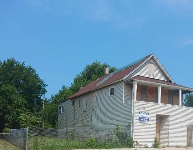 $119,900 | 2856 East 79th Street, Chicago, IL 60649