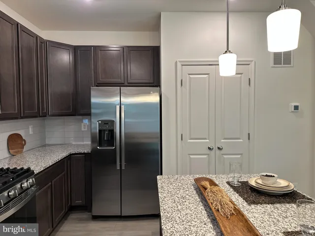 $484,888 | 11 Redcloud Loop, Elkton, MD 21921