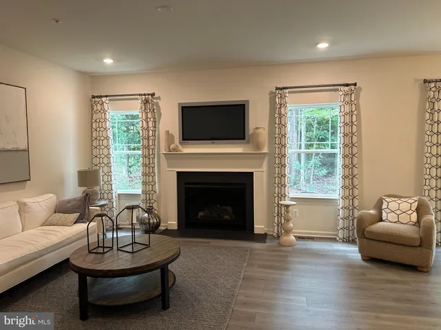 $484,888 | 11 Redcloud Loop, Elkton, MD 21921