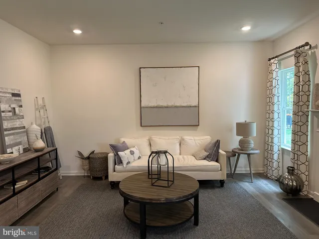 $484,888 | 11 Redcloud Loop, Elkton, MD 21921