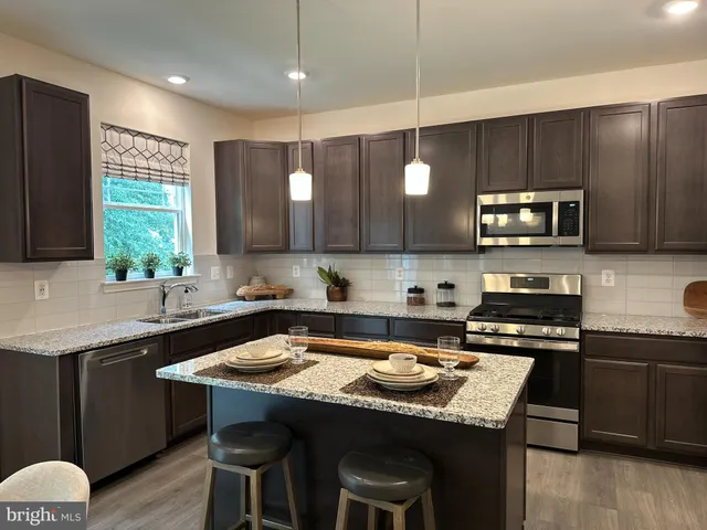 $484,888 | 11 Redcloud Loop, Elkton, MD 21921