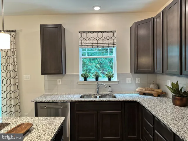 $484,888 | 11 Redcloud Loop, Elkton, MD 21921