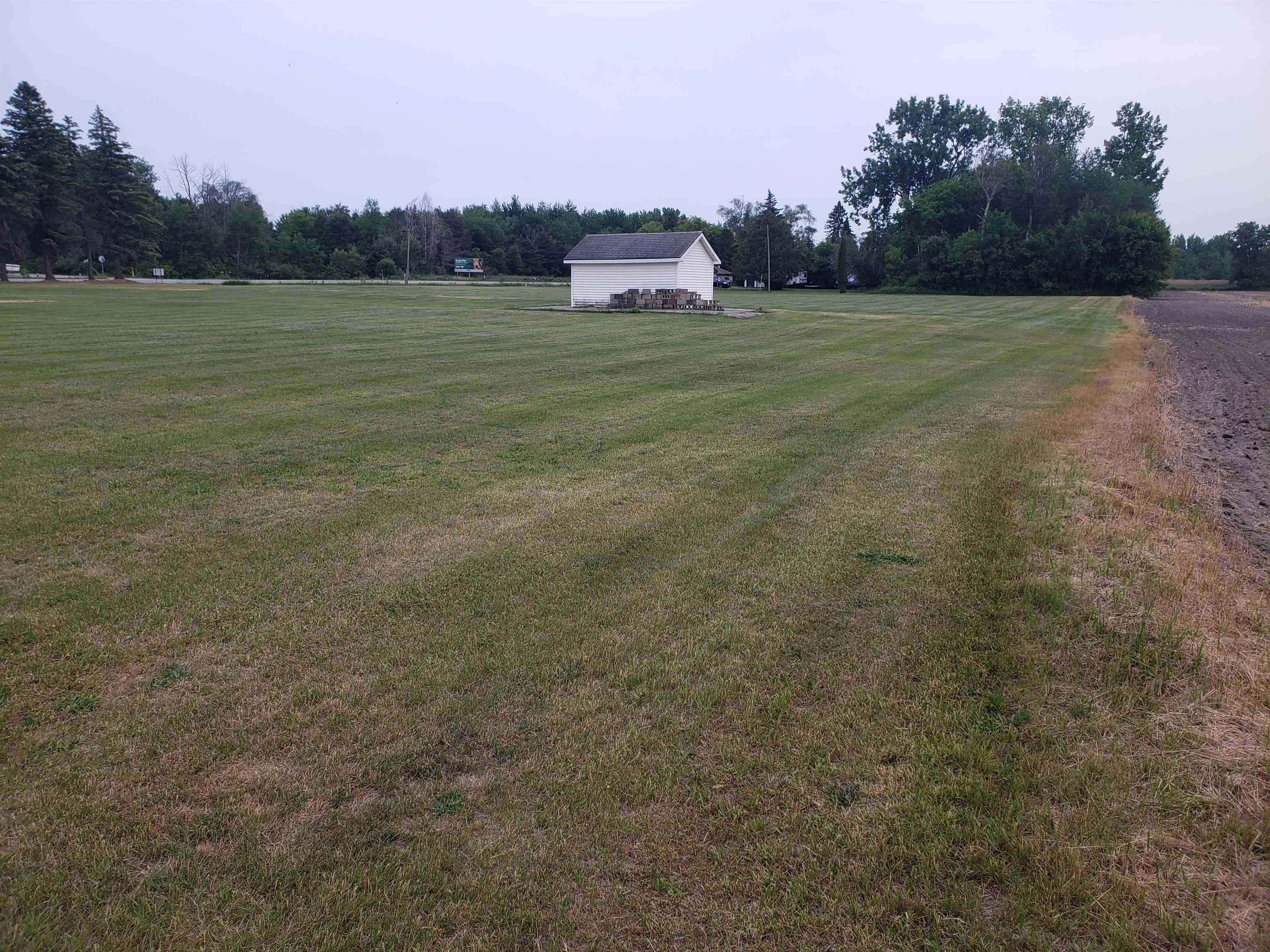 3723 North Huron Road Pinconning, MI 48650 - Photo 11 of 27
