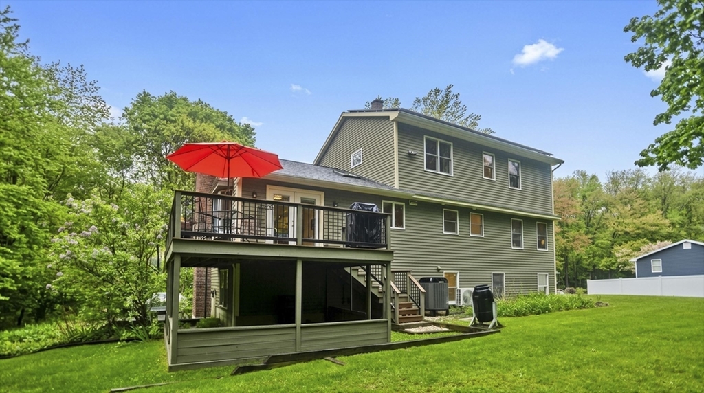 44 Westhampton Road Northampton, MA 01062 - Photo 3 of 42