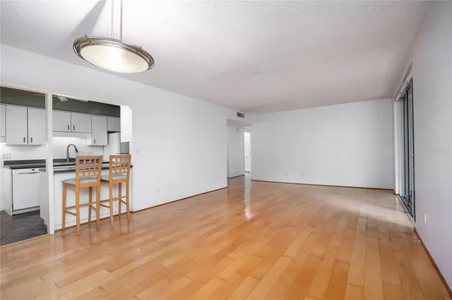 $200,000 | 1719 Northwest 23rd Avenue, Unit 3F, Gainesville, FL 32605