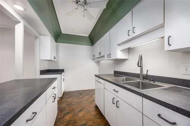 $200,000 | 1719 Northwest 23rd Avenue, Unit 3F, Gainesville, FL 32605