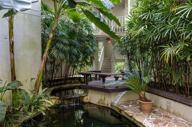 $200,000 | 1719 Northwest 23rd Avenue, Unit 3F, Gainesville, FL 32605