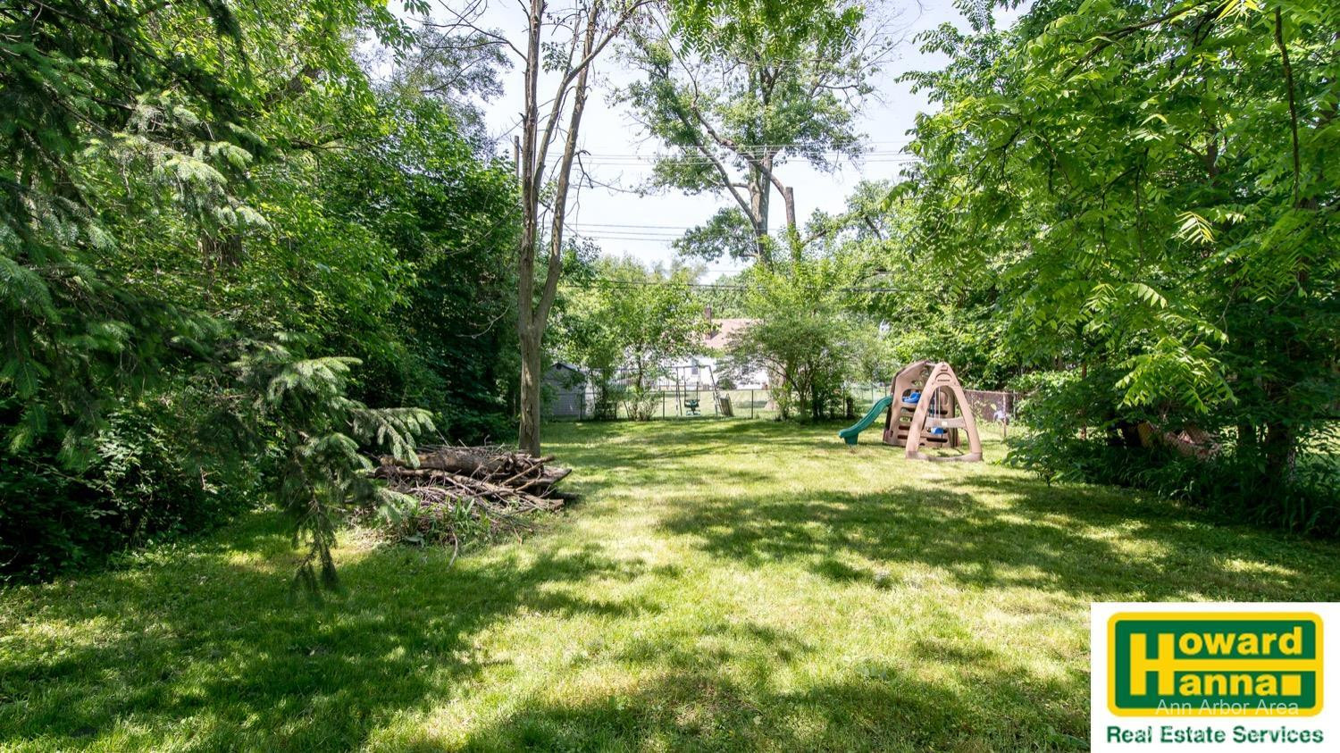 805 North Prospect Road Ypsilanti, MI 48198 - Photo 5 of 32 Photo 5