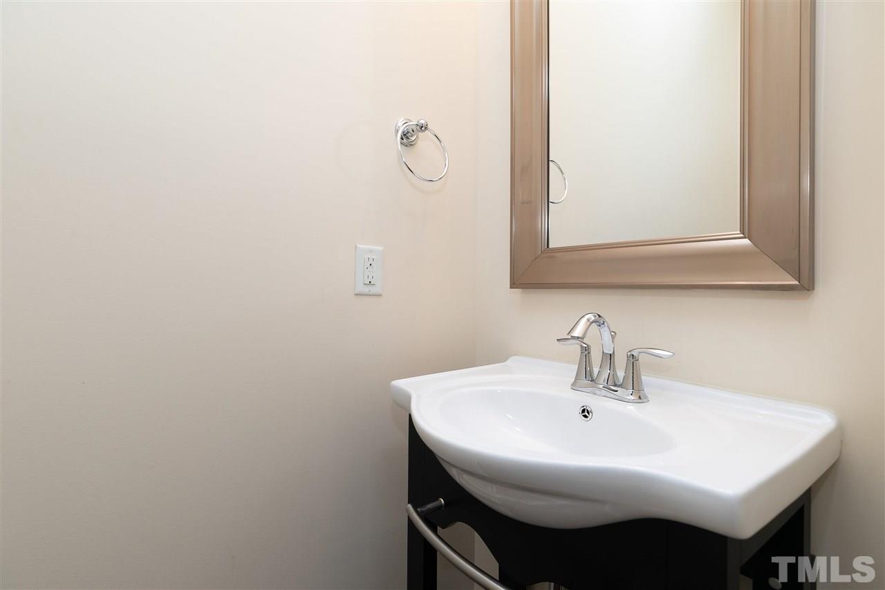 1415 Crafton Way Raleigh, NC 27607 - Photo 8 of 25