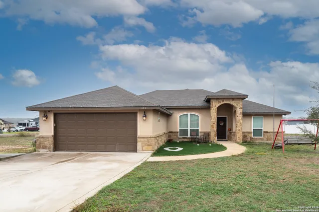$319,999 | 103 Muirfield Lane, La Vernia, TX 78121