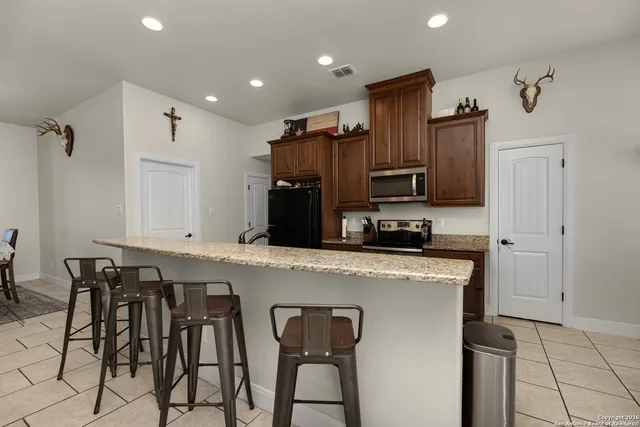 $319,999 | 103 Muirfield Lane, La Vernia, TX 78121