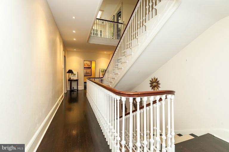 214 Wendover Road Baltimore, MD 21218 - Photo 13 of 30 2nd Floor Hall