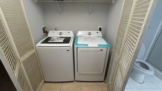 $2,100 | 4808 North State Road 7, Unit 204, Pompano Beach, FL 33073