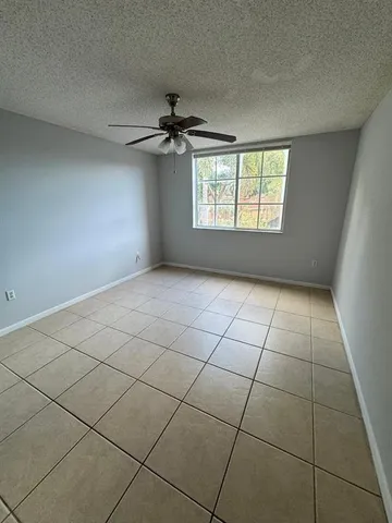 $2,100 | 4808 North State Road 7, Unit 204, Pompano Beach, FL 33073