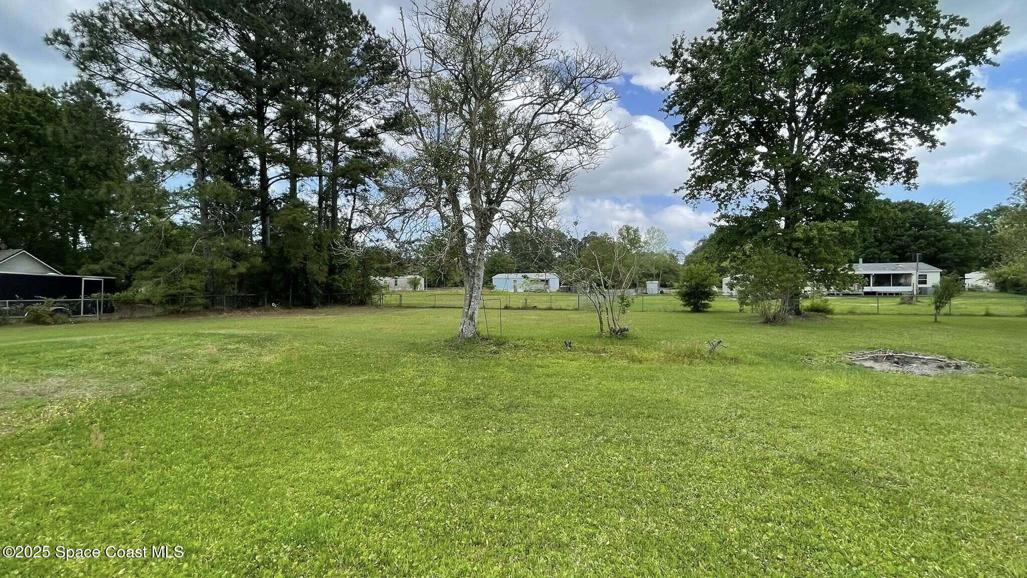 54275 Bea Road Callahan, FL 32011 - Photo 3 of 52 a view of a park with trees