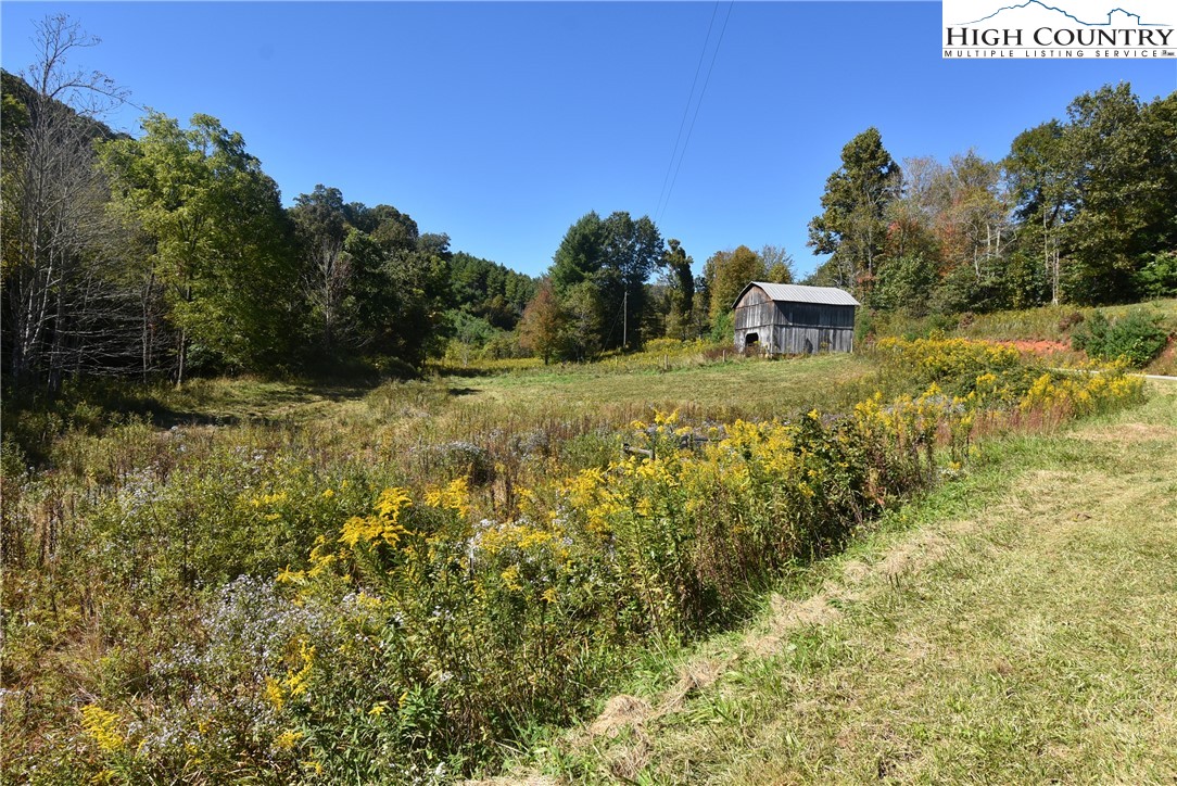 928 Little Piney Road Lansing, NC 28643 - Photo 13 of 26 Gallery Image 13