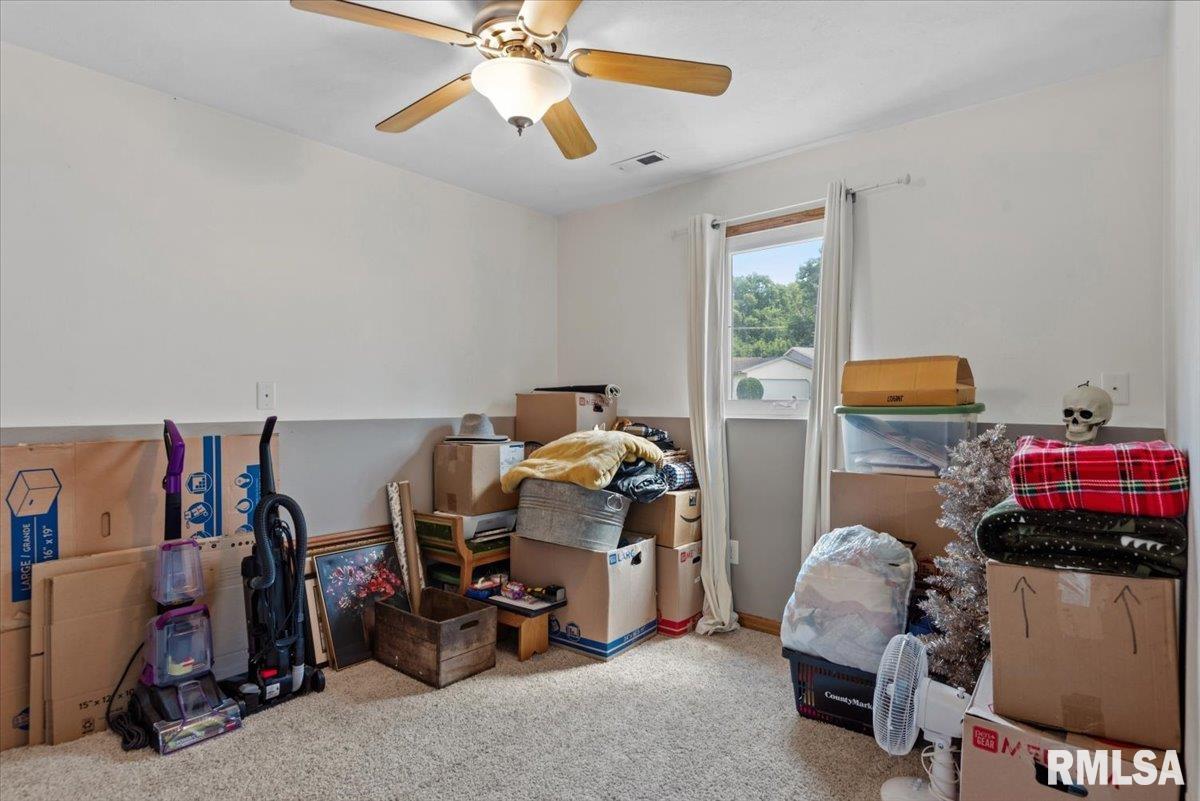 3028 Sutherland Road Springfield, IL 62702 - Photo 23 of 38