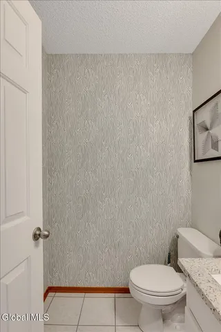 $295,000 | 15 Wilton Court, Halfmoon, NY 12065