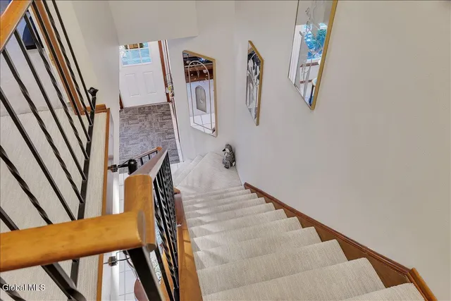 $295,000 | 15 Wilton Court, Halfmoon, NY 12065