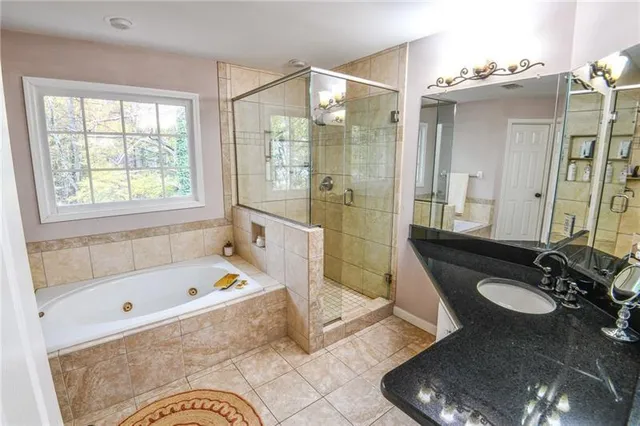 $3,900 | 1865 Oak Tree Hollow, Alpharetta, GA 30005