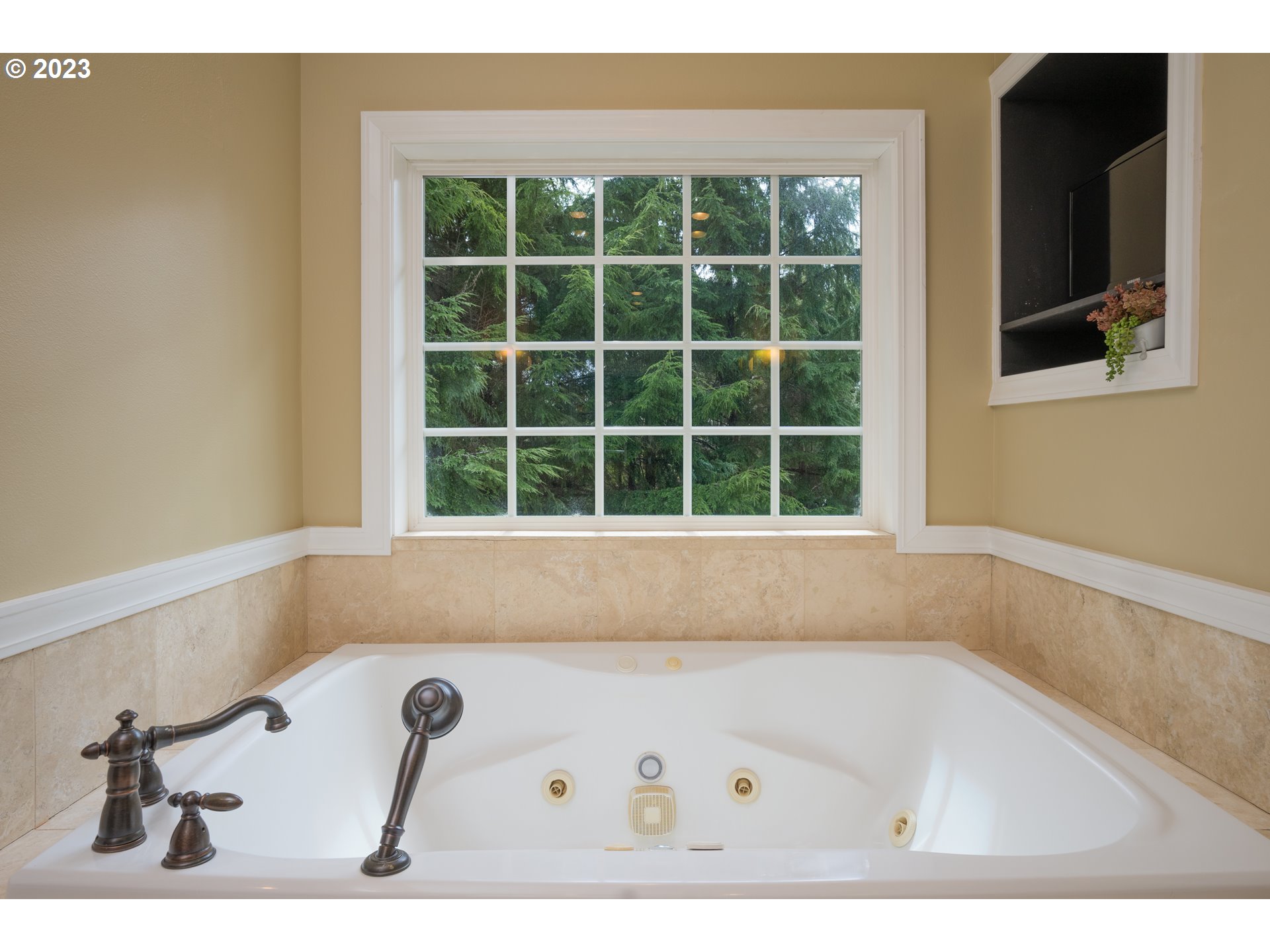 33527 Beerman Creek Road Seaside, OR 97138 - Photo 24 of 34 Bathroom, Attached