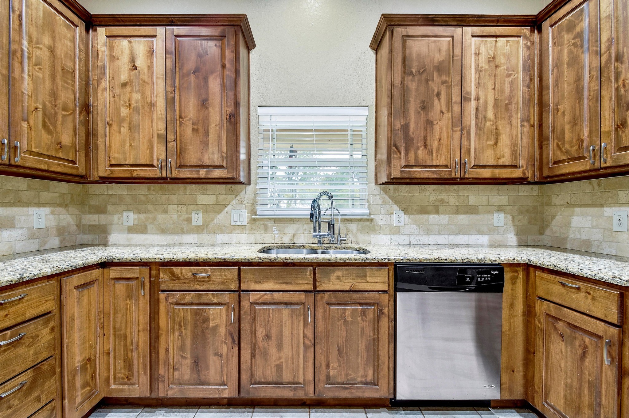 158 Pullman Road La Vernia, TX 78121 - Photo 12 of 39