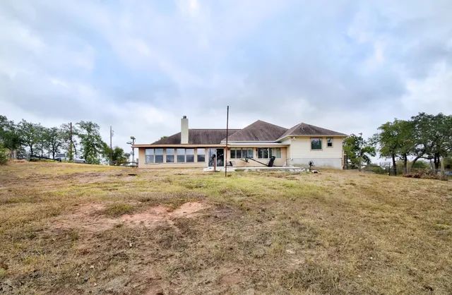 $490,000 | 158 Pullman Road, La Vernia, TX 78121