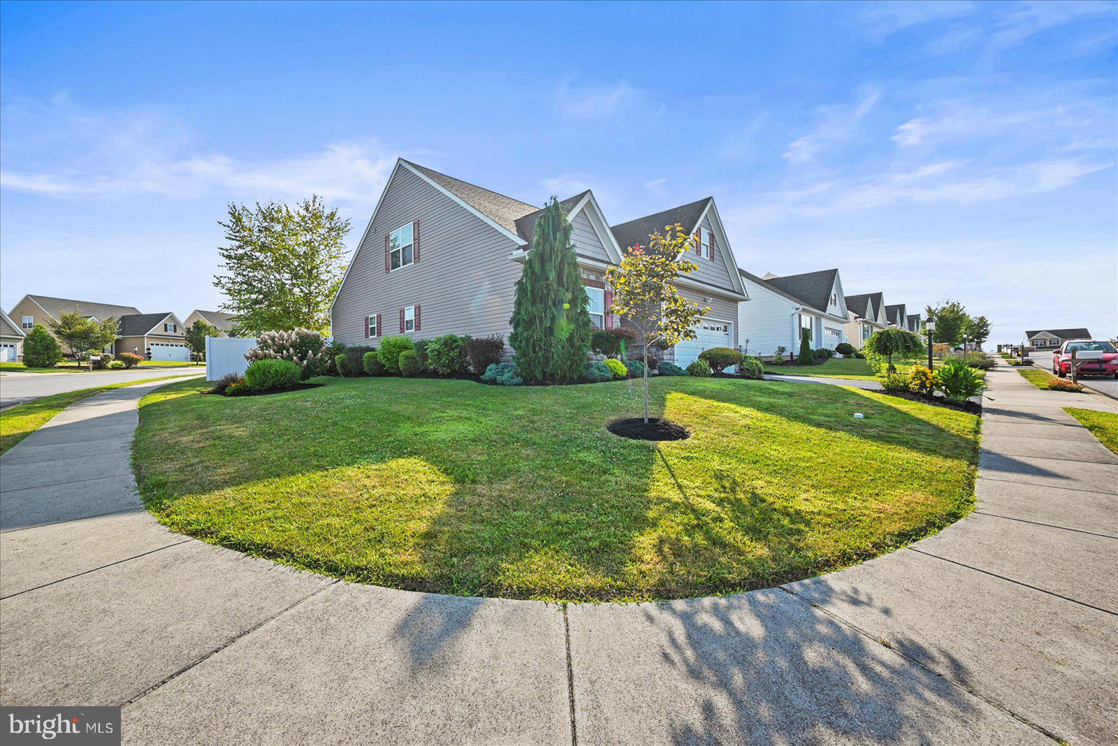 80 Evan Drive York, PA 17404 - Photo 4 of 37 a view of a house with garden