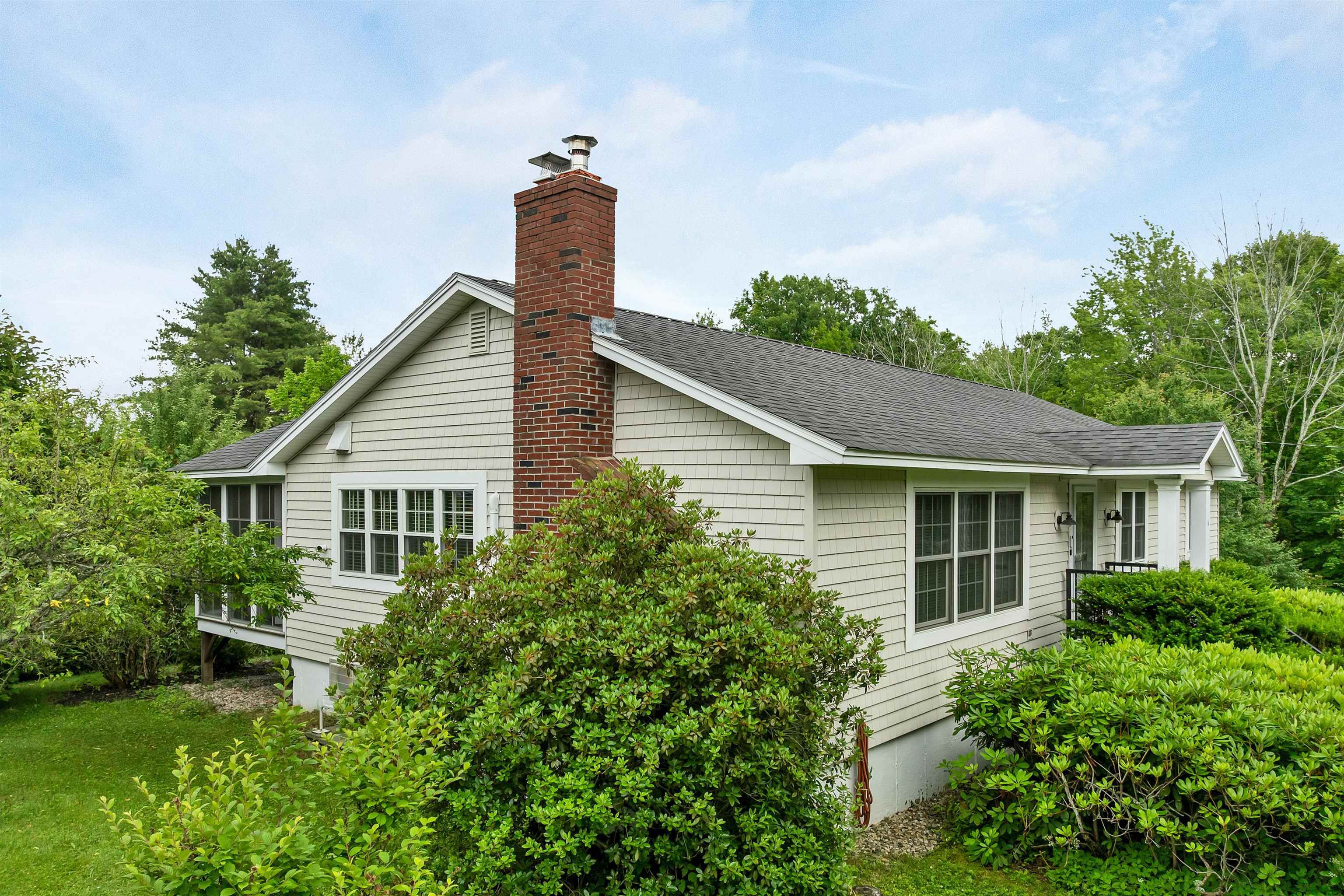 6 Bassett Road Wolfeboro, NH 03894 - Photo 2 of 29